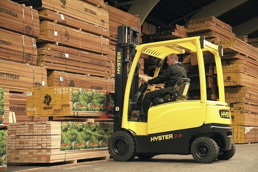FUTURE READY HYSTER LIFT TRUCKS FOR THE WOOD INDUSTRY A
